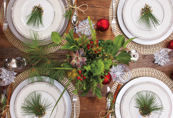 Simply Sophisticated Holiday Table Décor